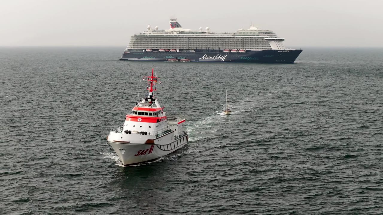 Mein Schiff vor Helgoland, Juni 2026