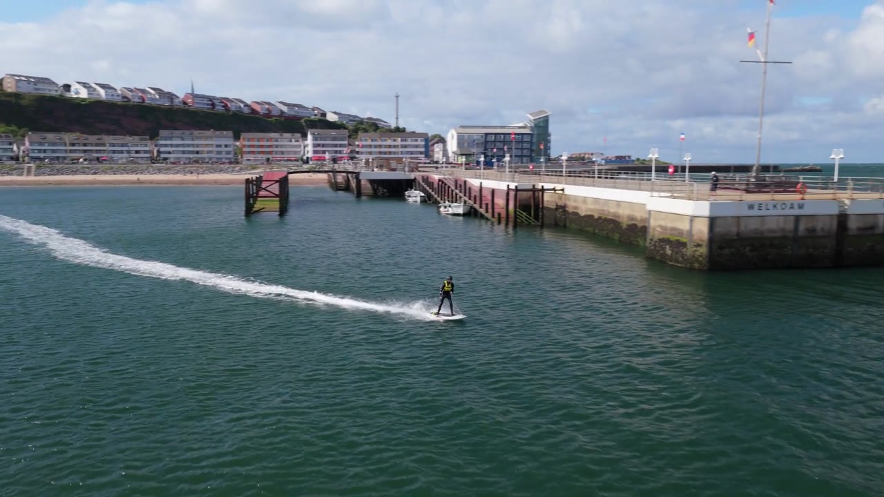 Action auf dem Wasser vor Helgoland
