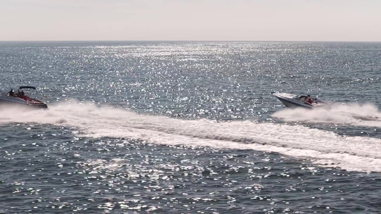 Schnellboote vor der Helgoländer Küste aus der Luft